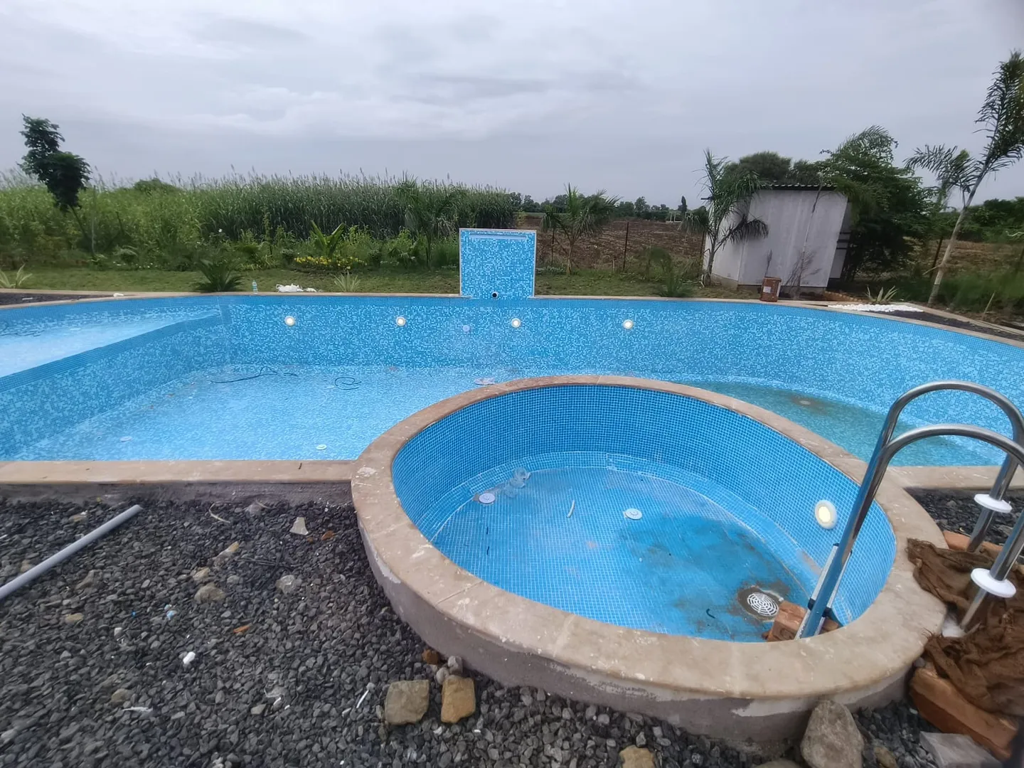 Swimming pool construction services in Nagpur, Swimming pool dealer in Nagpur, Swimming pool install...