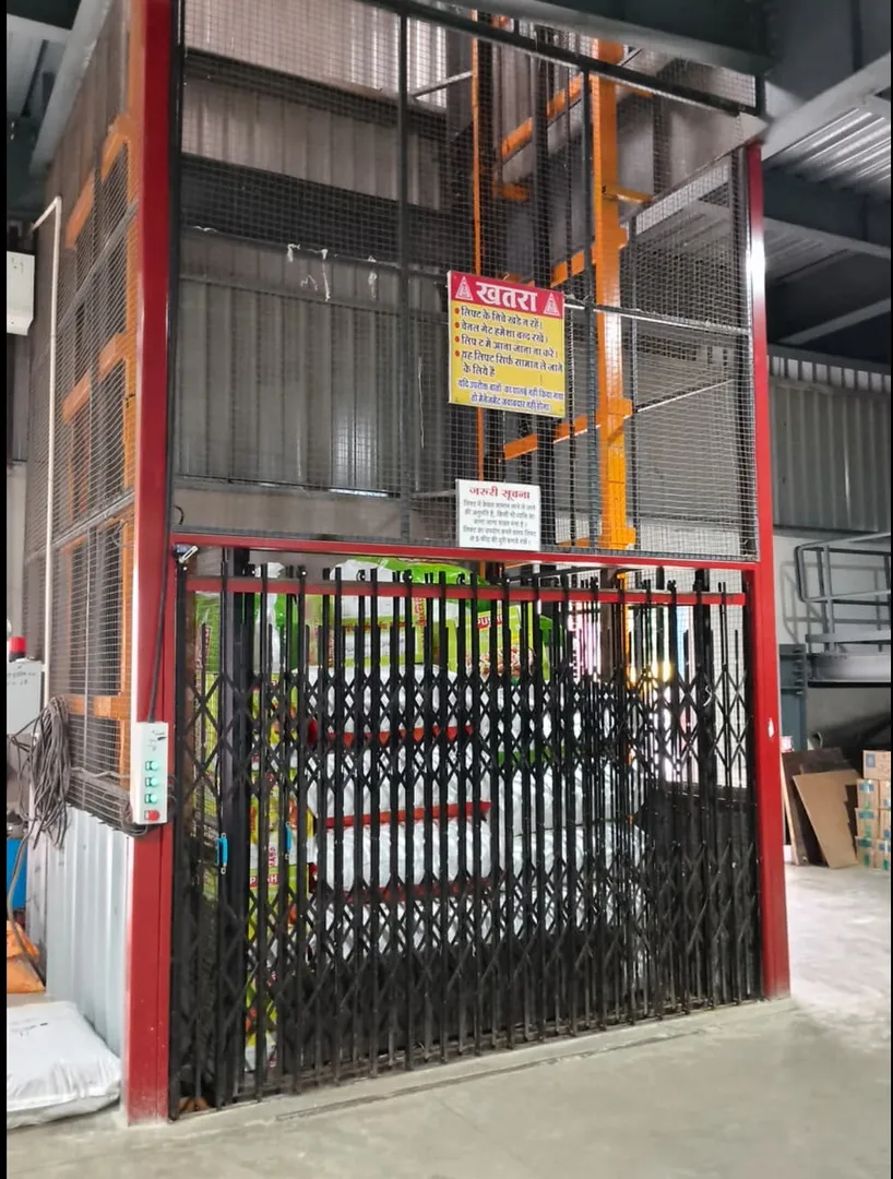 Hydraulic Goods Lift Manufacturer