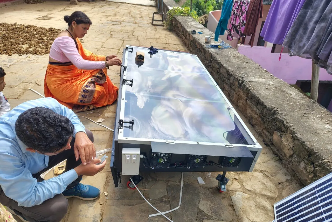 Commercial Solar Dryer in Jaunpur for Onion, Vegetables, Pulses and Flowers