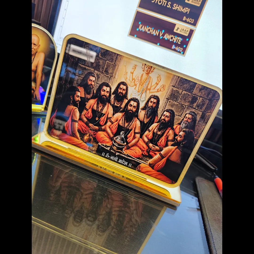 Customised Acrylic Car Dashboard Photo Standy In Nashik (Artline Sign).