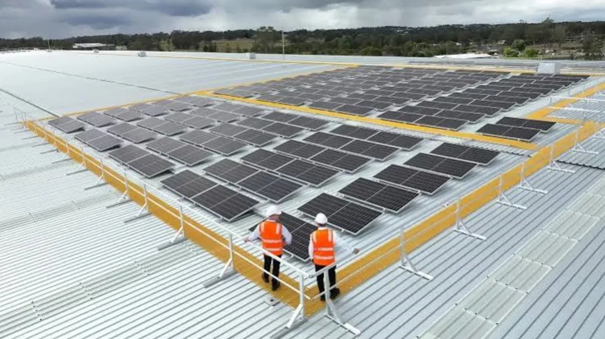 WARE HOUSE SOLAR POWER SYSTEM IN SURAT