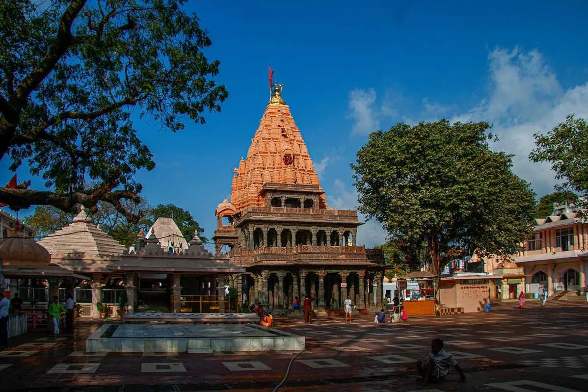 Places to Visit Near Indore
Shri Mahakaleshwar Jyotirlinga Temple
Mahakaleshwar Temple, Ujjain Ove...