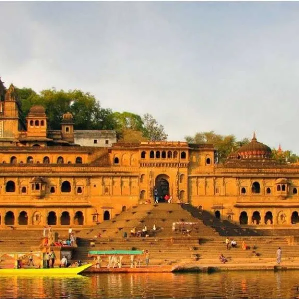 Places to Visit Near Indore
Maheshwar
Maheshwar Tourism
Located on the banks of the River Narmad...