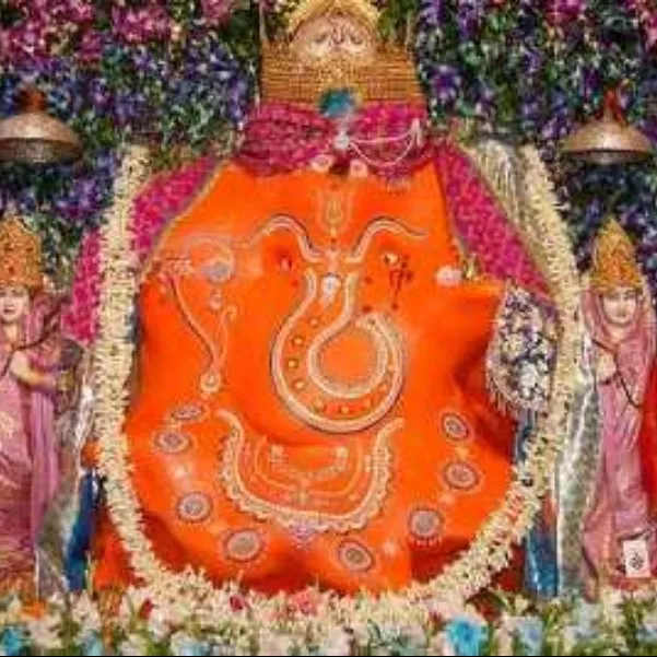 Places to Visit Near Indore
Khajrana Temple
Khajrana Temple, Indore Overview
The Khajrana Ganesh ...