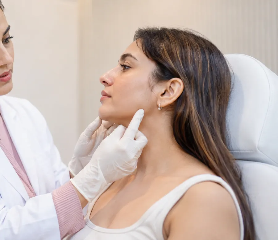 Better Facial Definition Through Jawline Tightening Treatment