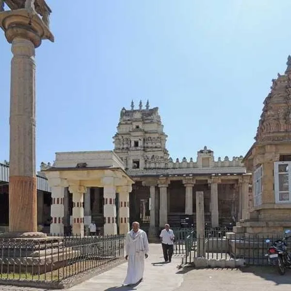 Tourist Places in Karnataka
Shravanabelagola
Shravanabelagola Tourism
Shravanbelagola is an impo...