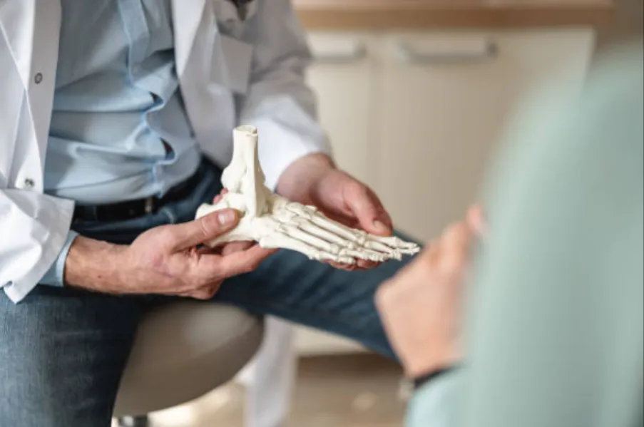 Total Ankle Replacement Near Santacruz, Khar and Bandra and How to Know Whether You Need an Evaluati