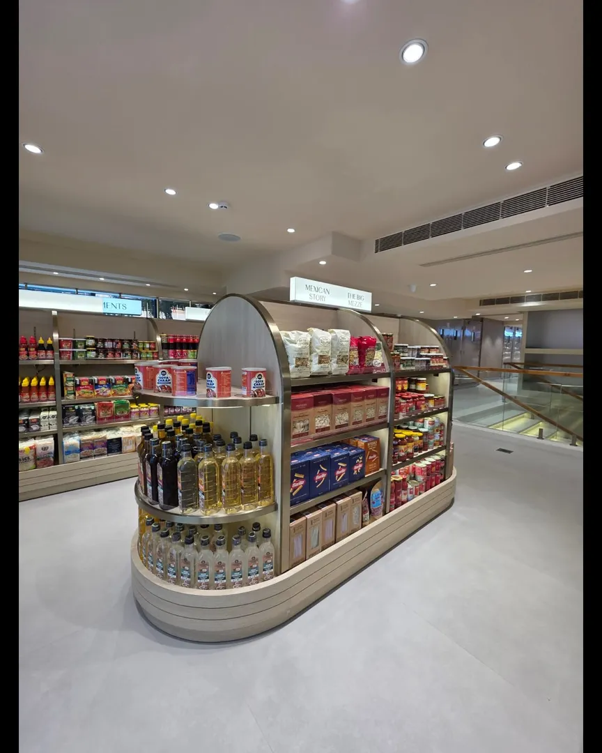 Supermarket Gifting Items Premium Center Racks