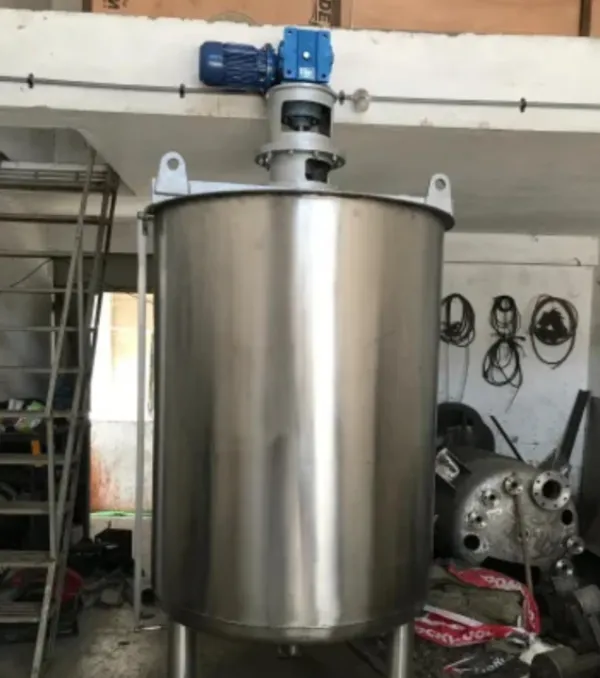 S S Tanks for Industrial Storage and Process Applications