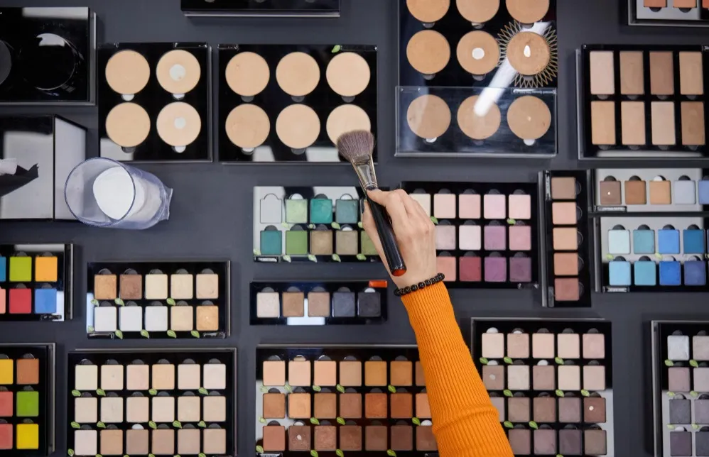 Own Brand Makeup Manufacturer in Delhi Checklist for a Successful Launch