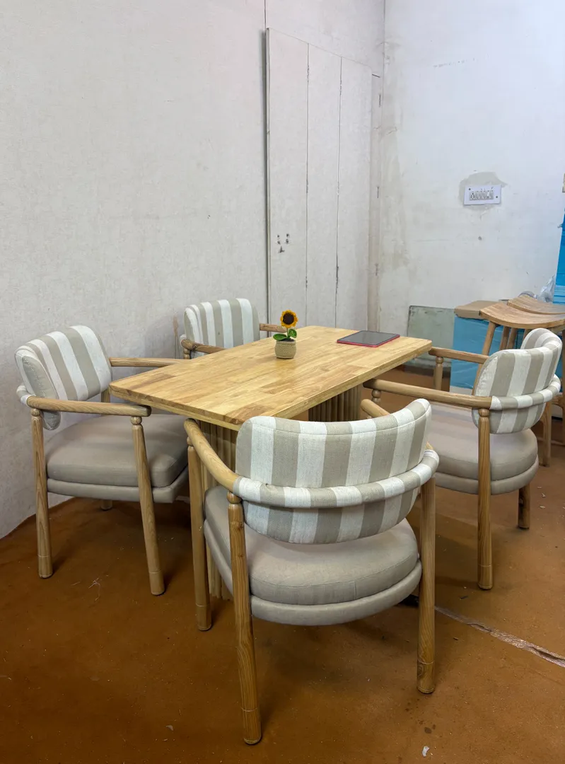 Wooden Restaurant Furniture Manufacturer