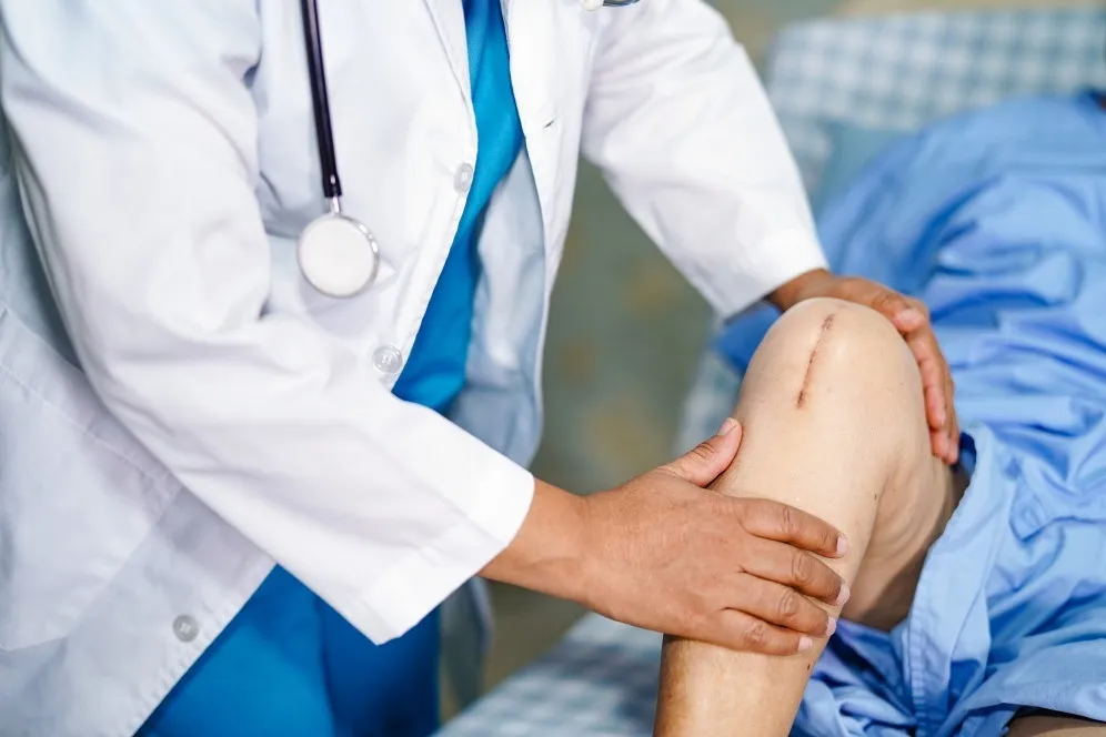 Best Joint | Hip | Knee Replacement Surgeon in Pune - Dr Gaurav Pawar |