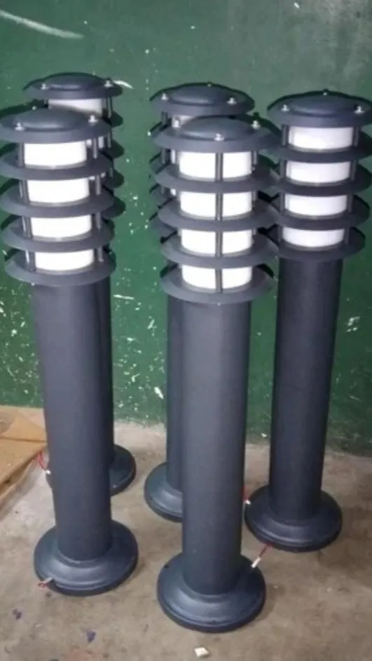 Modern Outdoor Louvered Bollard Light