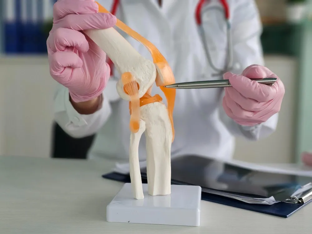 Total Knee Replacement Surgeon in Pune Explains Preparation and Recovery