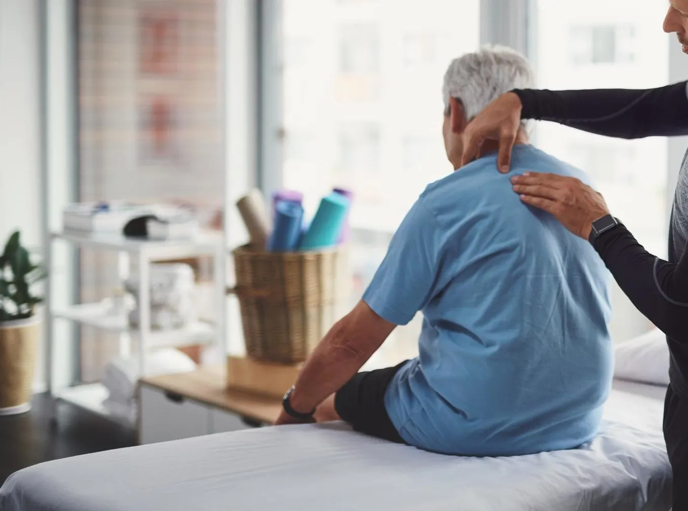 Shoulder Pain Treatment Options Depend on What Movements Hurt