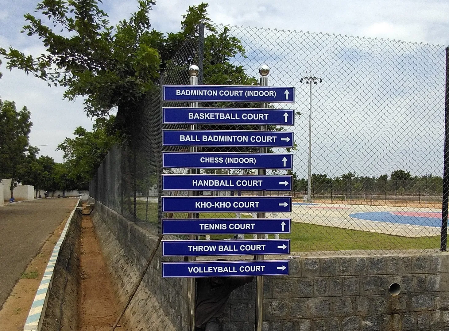 College wayfinding signage manufacturers in Coimbatore