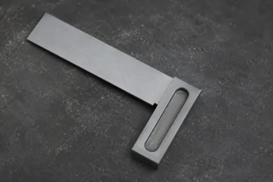 What to Review Before Selecting a Right Angle Dealer for Engineering Supplies