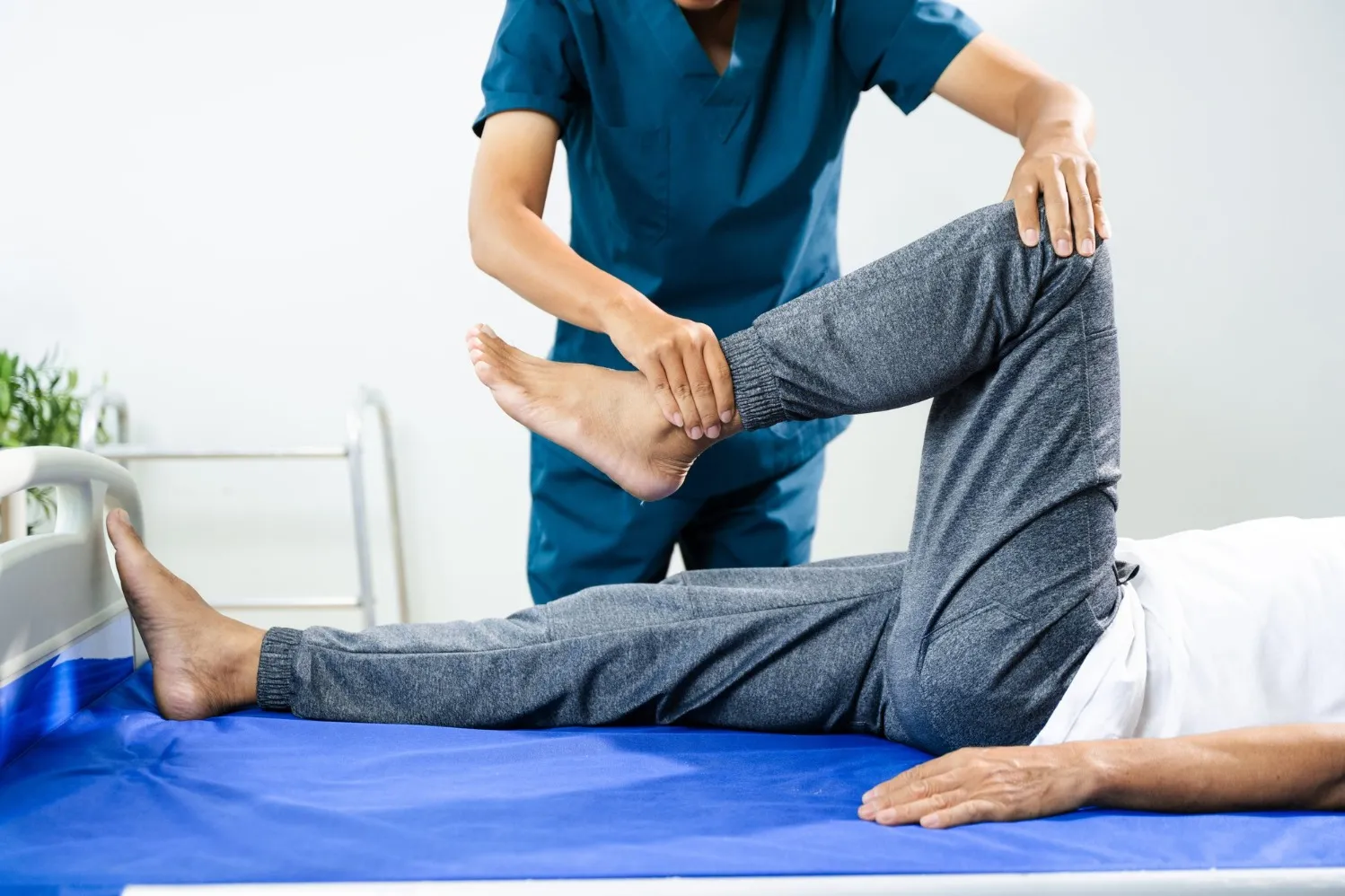 How Fracture Rehabilitation Helps Rebuild Movement After Bone Healing