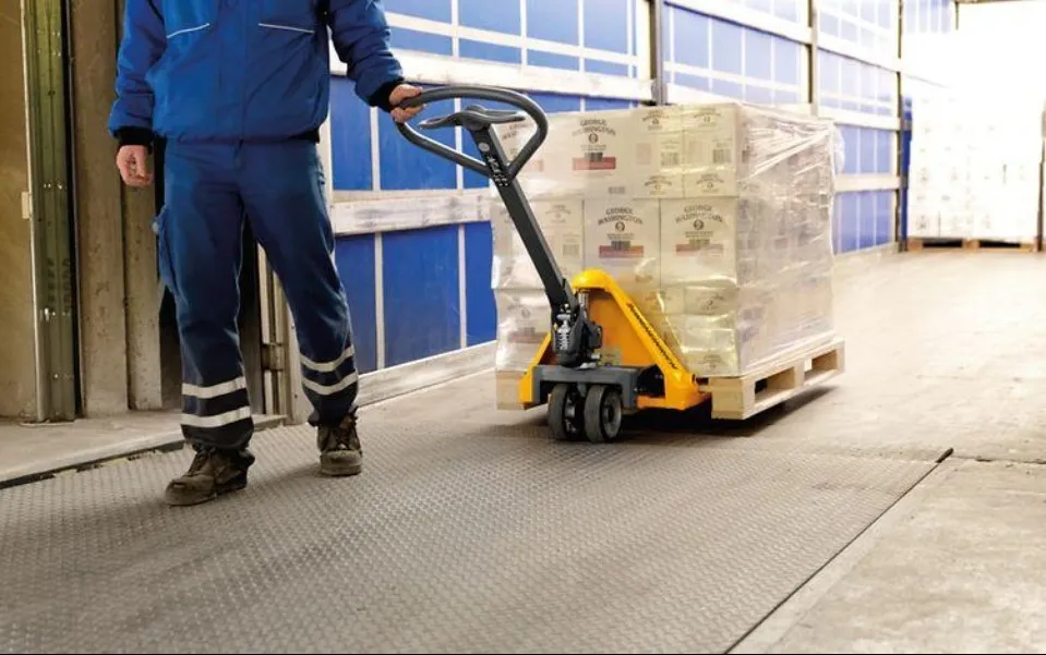 Heavy Duty Hand Pallet Truck Supplier in Vadodara