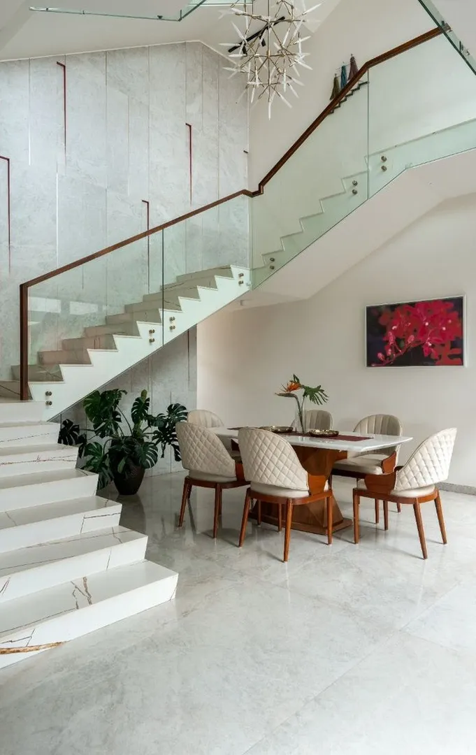 Contemporary Staircase Design With Elegant Glass Railing