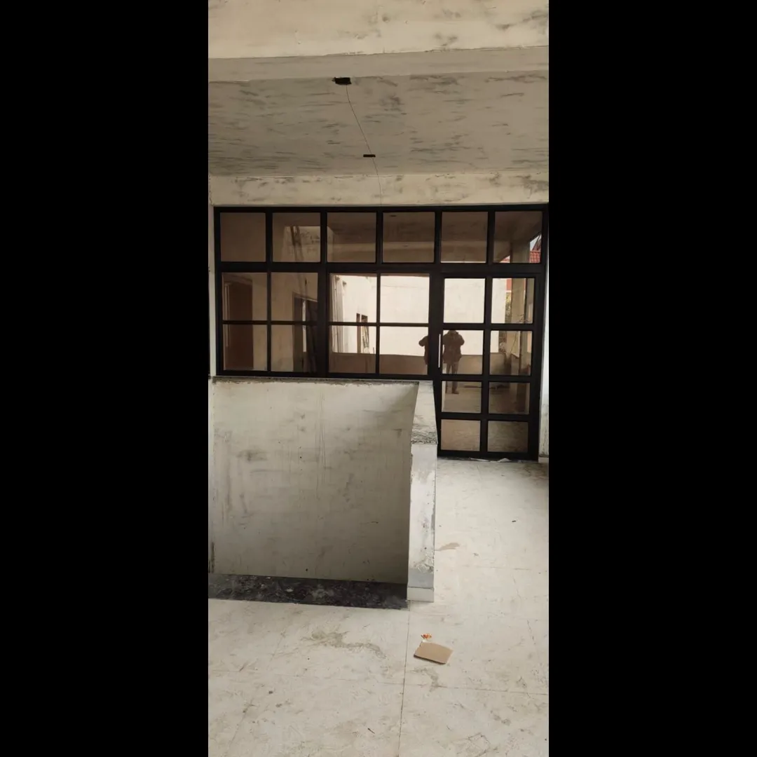 Aluminium Partition in Alkapuri