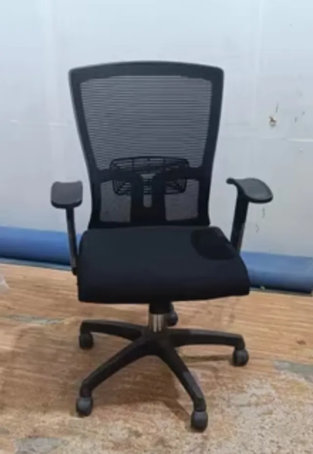 What to Compare When Choosing an Executive Chair Supplier for Your Workplace