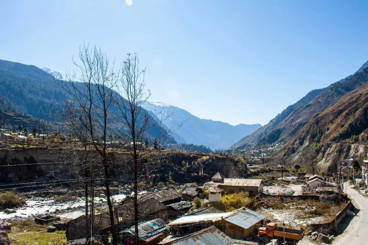 Tourist Places in Sikkim
Lachung
Lachung Tourism
Perched at an altitude of around 8,858 ft, Lach...