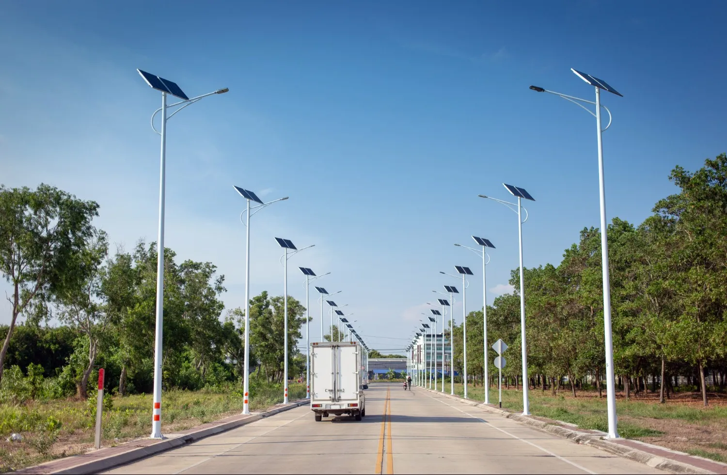 Where Solar Street Lights Provide Practical Outdoor Lighting