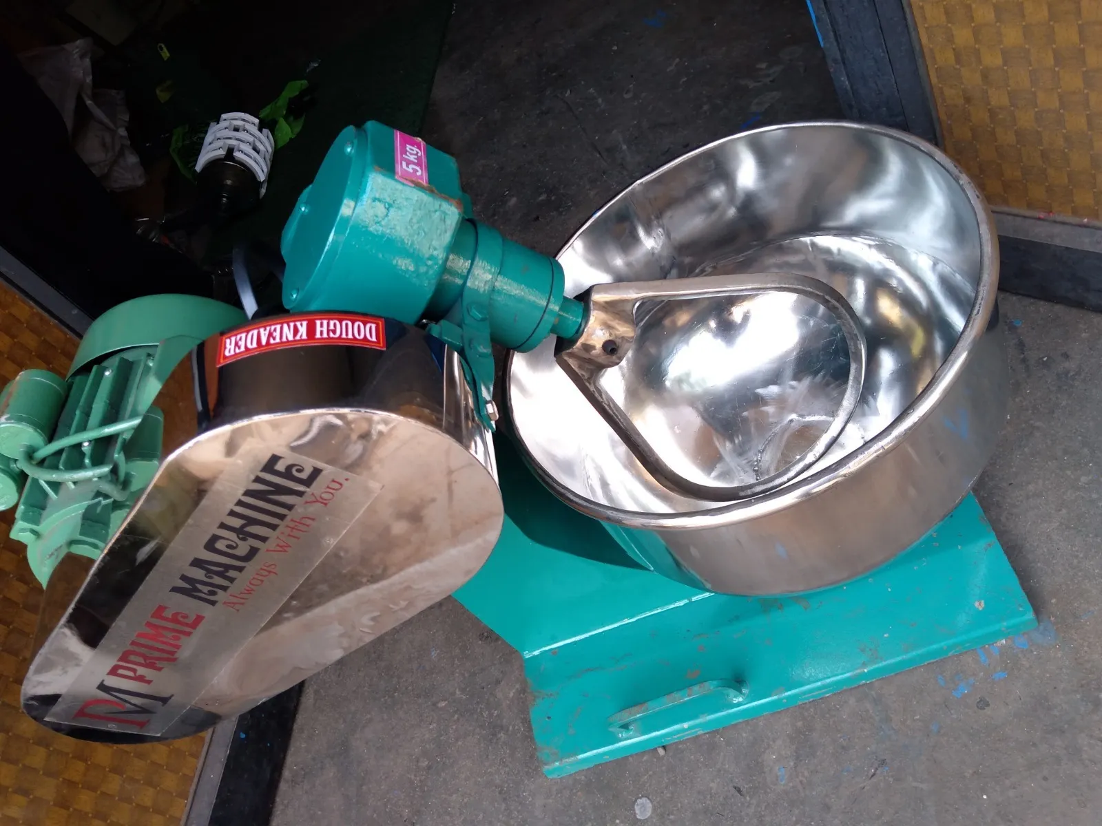 Dough making machine manufacturer and supplier in Nagpur, Bhandara, Gondia, Chandrapur, Gadchiroli, ...