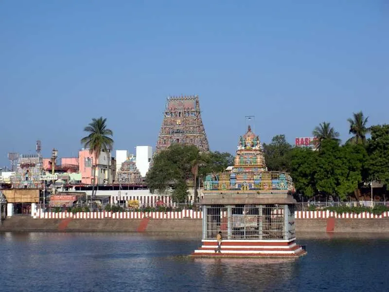 Tourist places in Tamil Nadu
Chennai
Chennai Tourism
Chennai meets the Bay of Bengal along Marin...