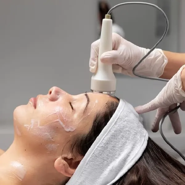 Hydrafacial Treatment In Vashi