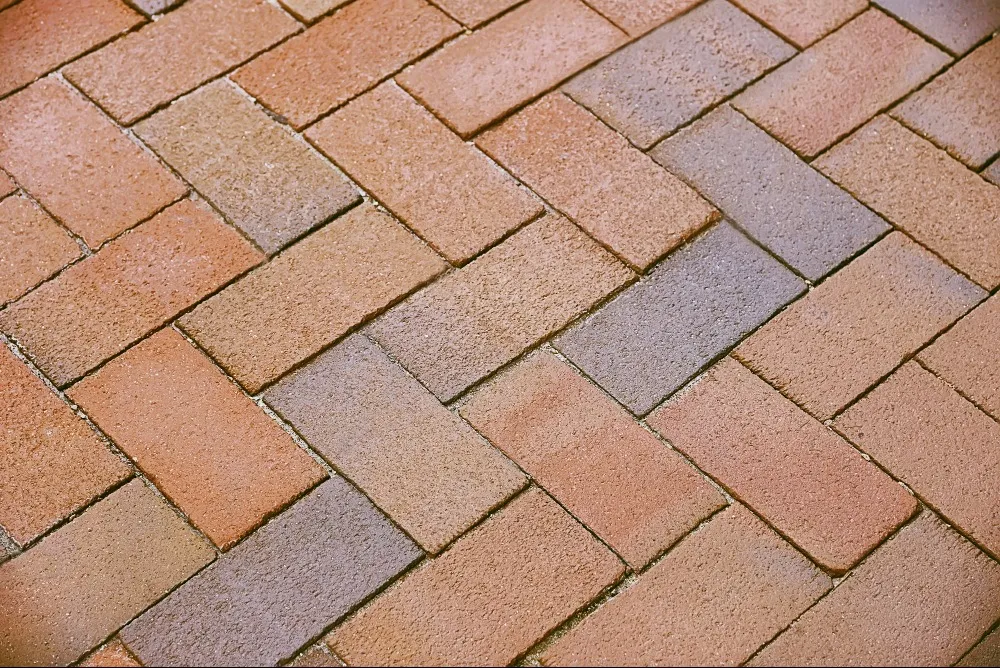 Interlocking Deck Tiles: An Easy Way to Refresh Suitable Balcony Floors