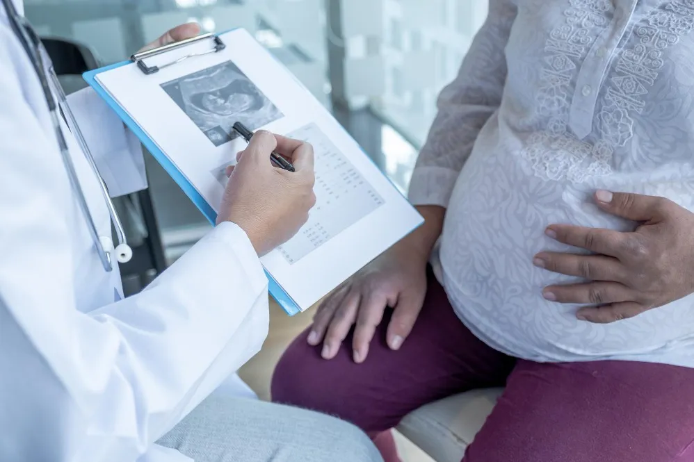 What to Expect When Meeting a Prenatal Diagnosis Specialist