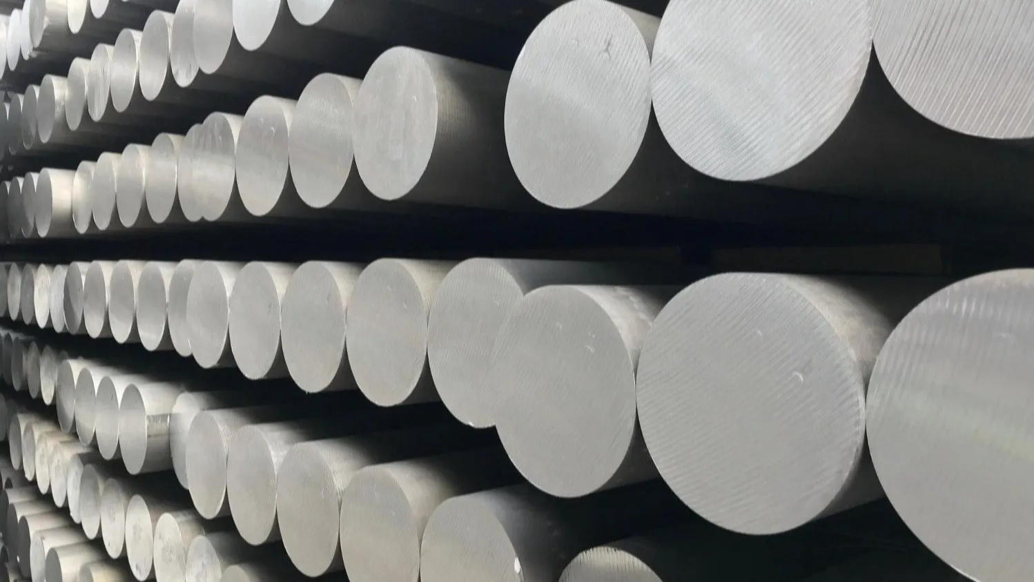 1018 Round Bar and Mild Steel Bright Bar Solutions for Accuracy in Engineering in Pune