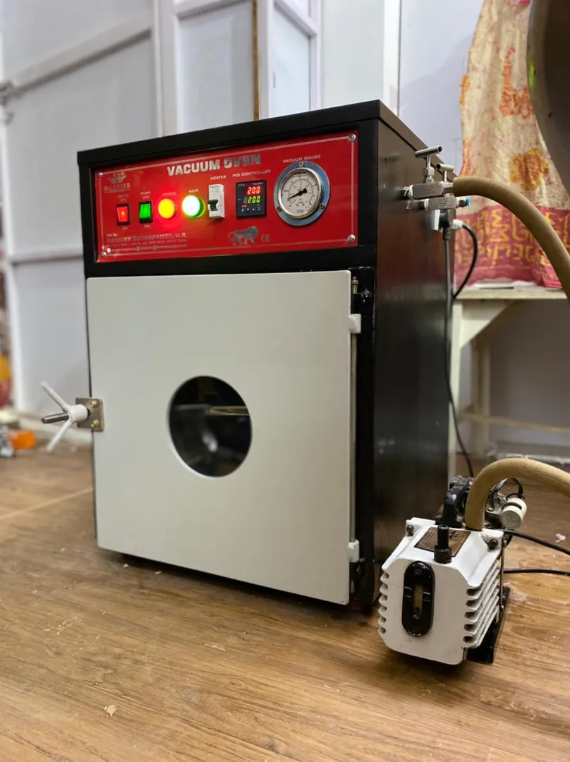 Vacuum Oven image 1