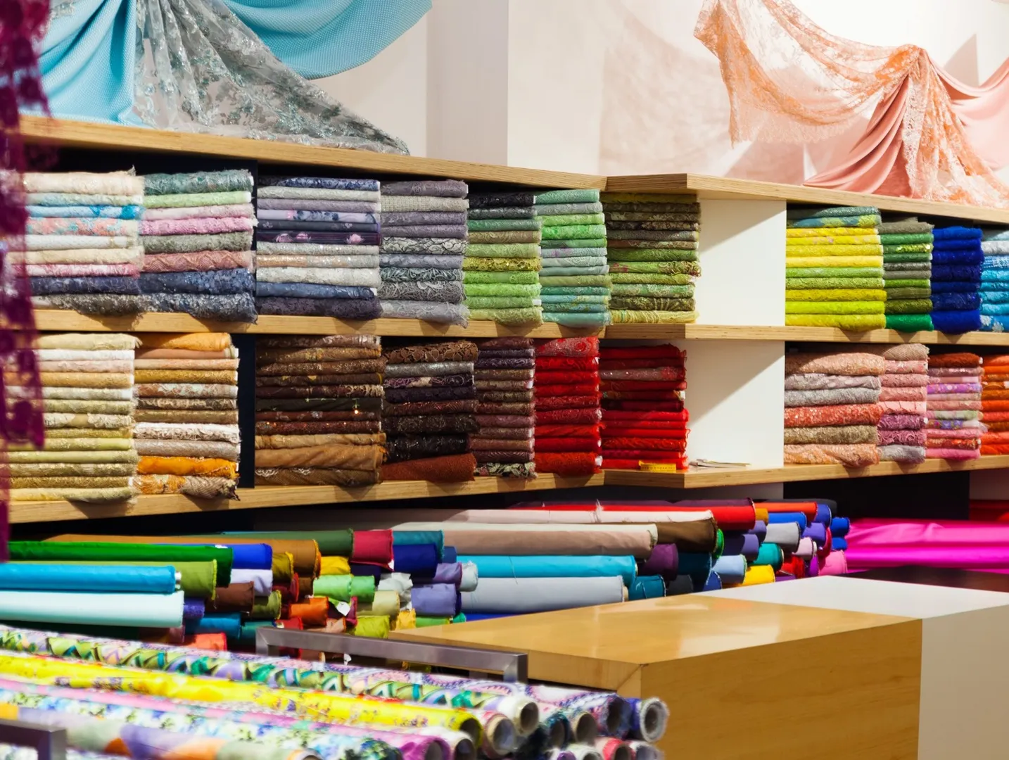 Jaipur’s Leading Supplier of Traditional and Modern Fabrics