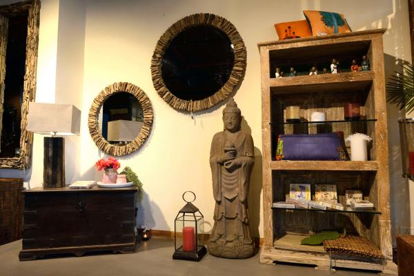 Looking For Antiques & Vintage Collection For Home Decoration, You ... Looking For Antiques & Vintage Collection For Home Decoration, You ...