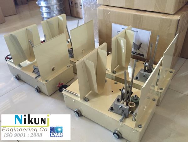 We have established ourselves as leading suppliers of Auto Feeder for Agarbatti Making Machine in the market at the present scenario. This machine involves a tray where the bamboo sticks are placed and when the machine is turned on, it yields incense sticks