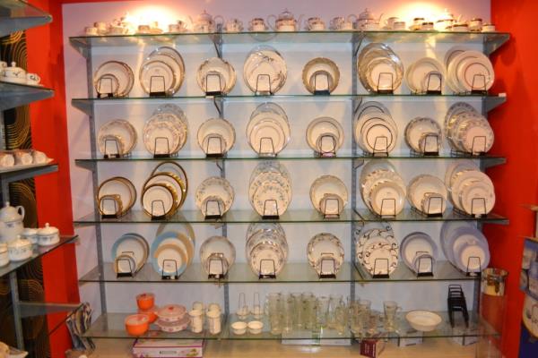 Super market racks in chennai
The rising demand for inventive storage spaces, efficient work surfaces and increased mobility on the shop floor has driven us to deliver solutions that are not only innovative and purposeful, but also highly effective. Each of these attributes is vital when it comes to managing new-age manufacturing and service delivery metrics. Donracks giving the perfect solution for storage spaces using the display racks.
For enquiry contact us 9380241286