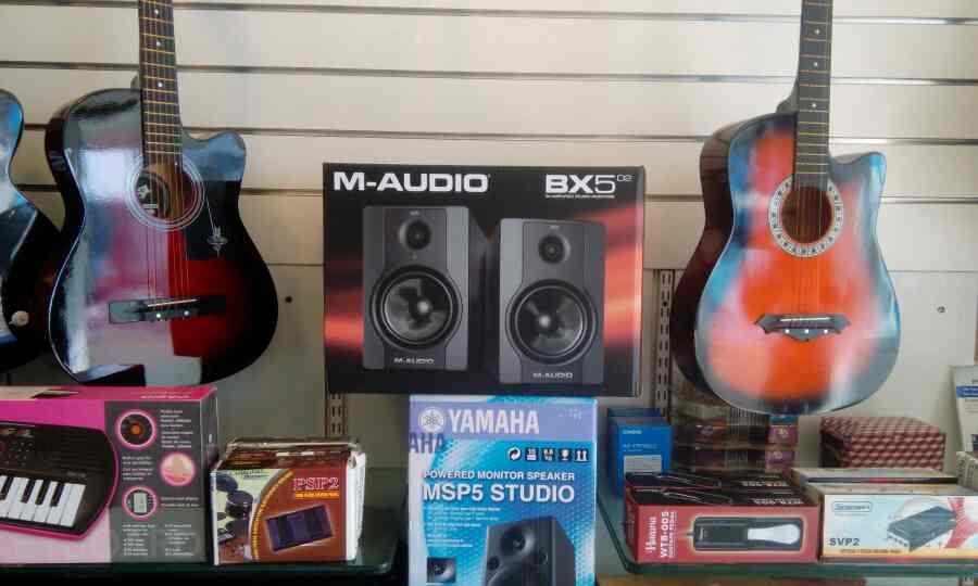 studio reference monitors