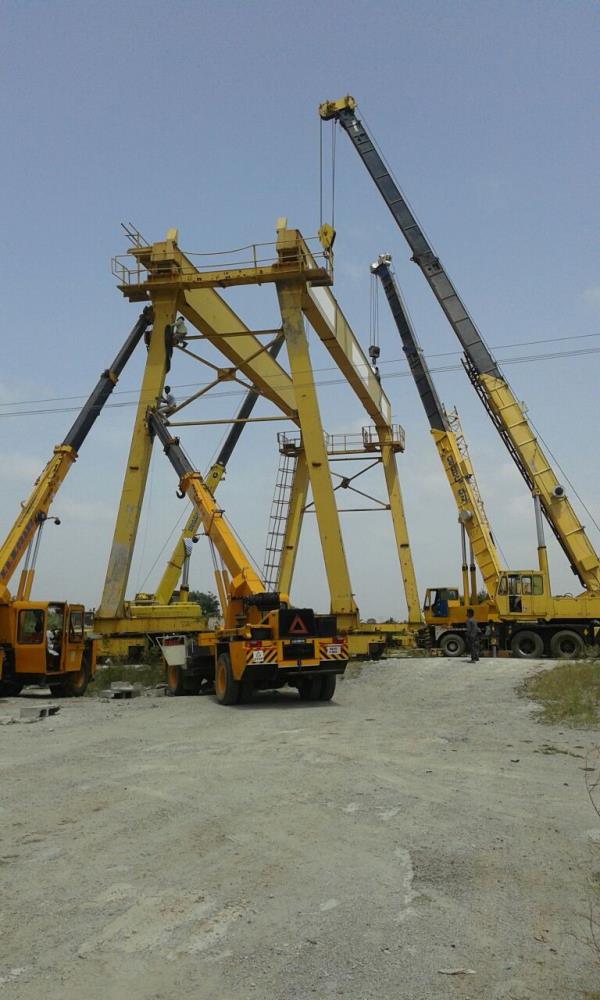 electric boom lifts