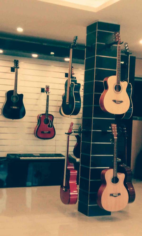 keyboard showroom