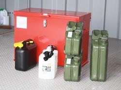 Hazardous Chemicals Delivery
Hazardous Chemicals Delivery is experienced in transporting hazardous chemicals for various industries of Hazardous Chemicals Delivery
Hazardous Chemicals Delivery Trained licensed ensure that delivery time is met and safety of the product is of paramount importance.
Hazardous Chemicals Delivery export dangerous consignments worldwide and have a complete understanding and knowledge of procedures and regulations of Hazardous Chemicals Delivery
The complete courier fulfilment service:
Immediate, reliable and efficient response,
24 hours - 7 days a week.
Documents, parcels, light freight and bulk
consignments delivered.
Urgent courier services.
Local, nationwide, european and worldwide service.
Confirmation and proof of delivery.
Experienced in moving hazardous chemicals.
A complete project management service.
Flexible warehousing and pallet facilities.
Contracts welcomed.
Hazardous Chemicals Delivery