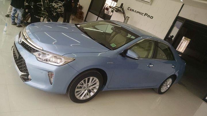 toyota camry hybrid