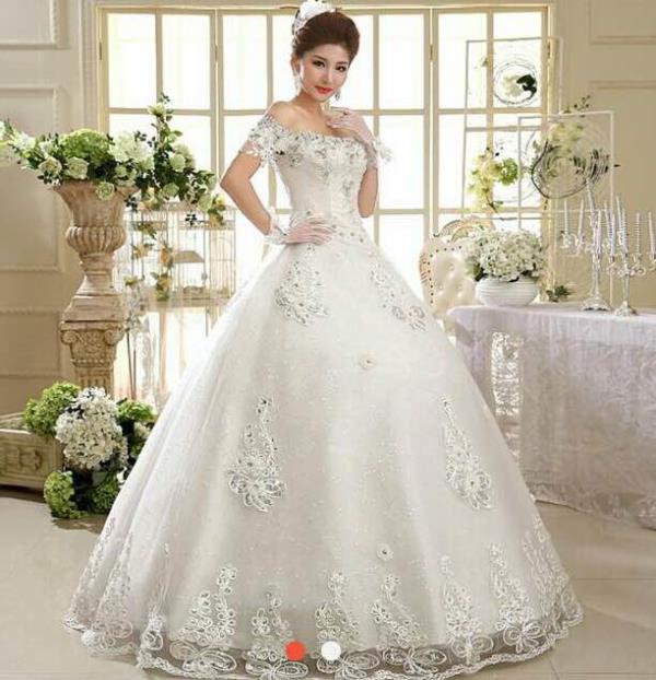 Top Wedding Gown Manufacturer Sparkles Gowns In Top Wedding Gown Dealers In Bangalore Serving The Industry From More Than A Decade Find