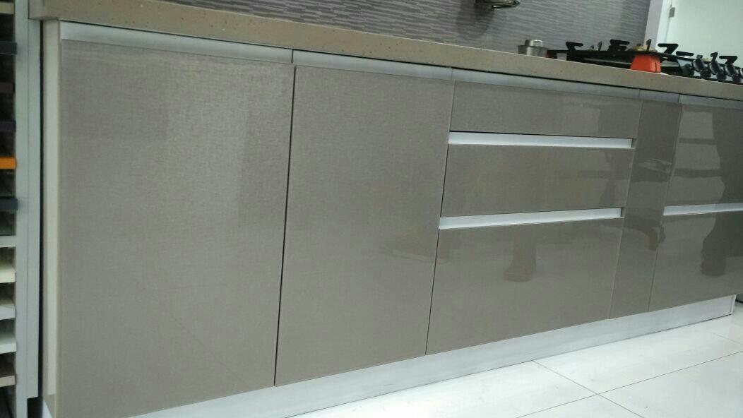 kitchen laminate