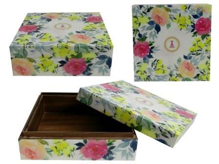 We are the leading manufacturers of all kinds of paper bags and wedding boxes. We have the best designer collection which are exclusive and available in attractive prices.