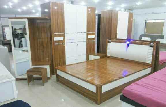 dressing table