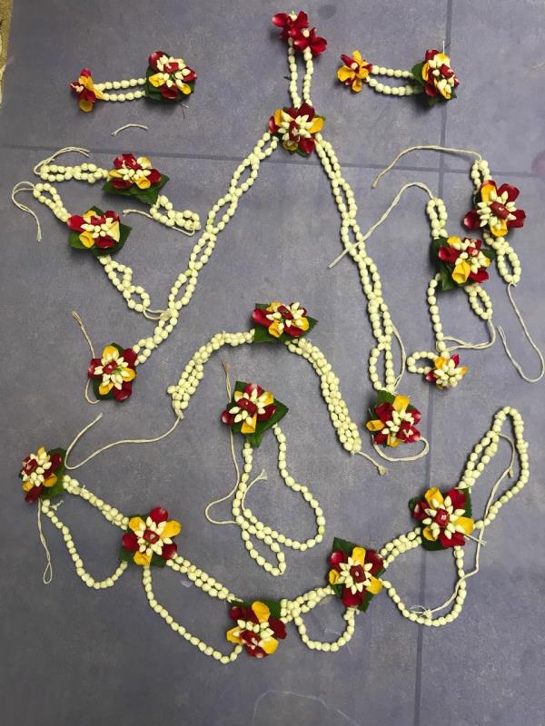 beautiful flower jewellery