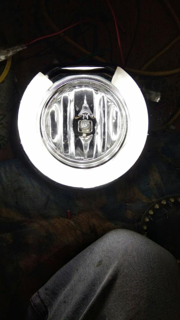 Mahindra bolero modified fog lamps, Angel lights, led fog lamps, car led lights at Motominds